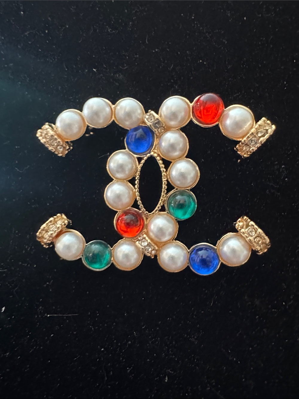 Brooch Gold-Tone Pearl & Multicolor Gem CC design